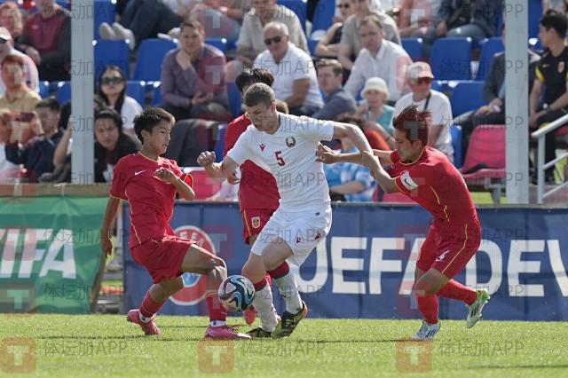 云开体育app下载-U15国少访欧以小打大 1胜2负最终名次垫底