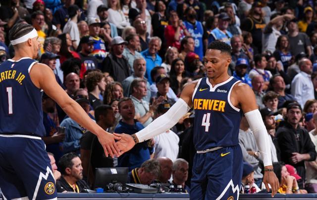 1730018135245013847.jpg 开云体育全站app下载问题-韦少真成毒药?两战18中2坑苦约基奇:掘金板凳告急