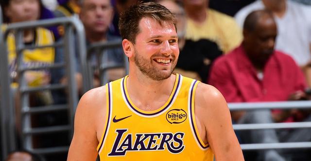 云开体育app下载-东契奇：出手绝杀时非常自信 击败掘金对我们而言意义重大