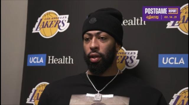 云开体育app下载-浓眉哥谈受伤：没有仓促复出 希望我能尽快回归